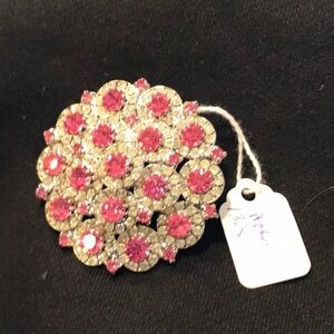 Hobe vintage brooch
